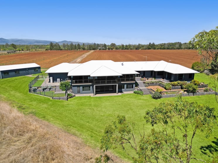 Click to view all images 105 Channel Road Walkamin QLD 4872 - Image 1
