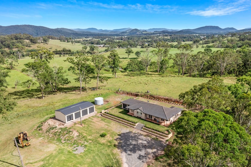 Click to view all images 33 Thompsons Lane Stroud NSW 2425 - Image 2
