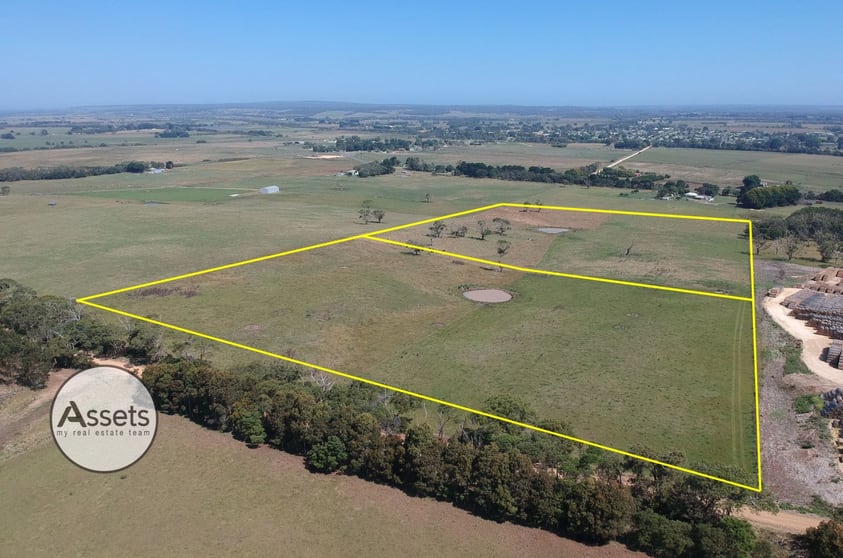 Click to view all images Lot 3 & 4 Danger Lane Heywood VIC 3304 - Image 1