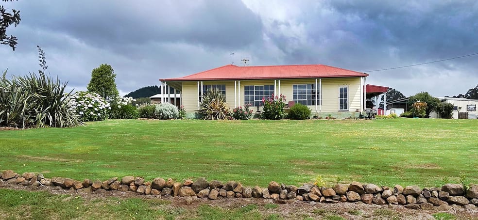 Click to view all images 245 Smarts Road Mount Hicks TAS 7325 - Image 2