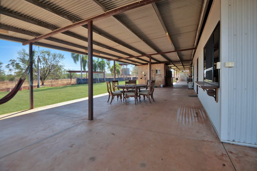 Click to view all images 409 Hendry Road Katherine NT 0850 - Image 3