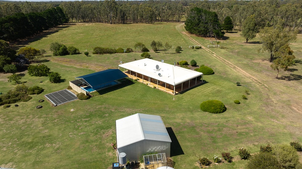 Click to view all images 5035 Kaniva-Edenhope Road Ozenkadnook VIC 3413 - Image 3