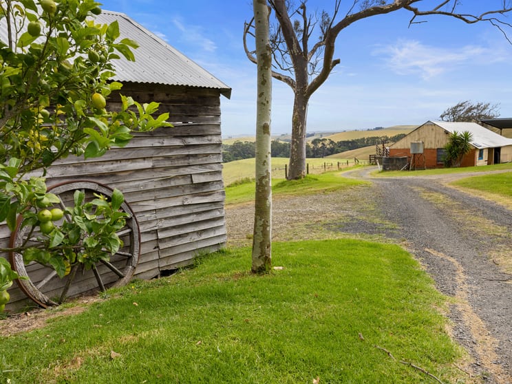 Click to view all images 3015 South Gippsland Highway Stony Creek VIC 3957 - Image 3