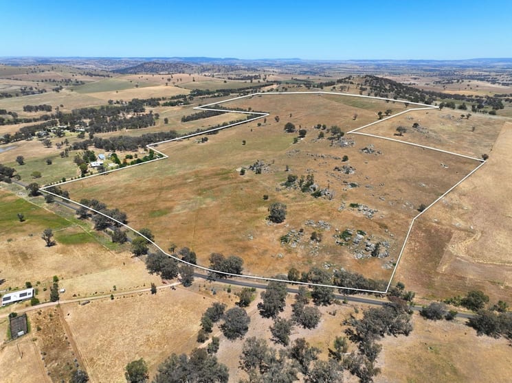 Click to view all images 1432 Pine Mount Road Darbys Falls NSW 2793 - Image 1