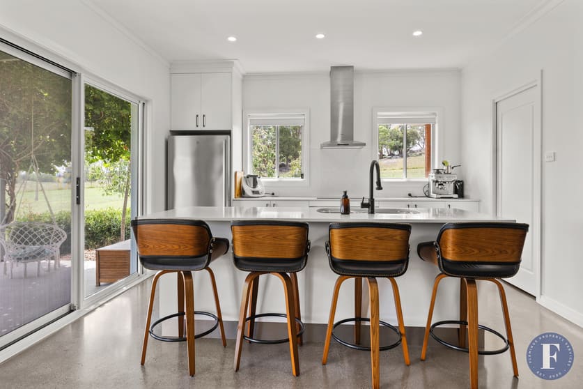 87 Mcbeths Road Young NSW 2594 - Image 3