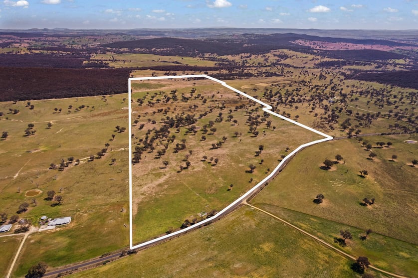 Click to view all images 1910 Lagoon Road Bathurst NSW 2795 - Image 2
