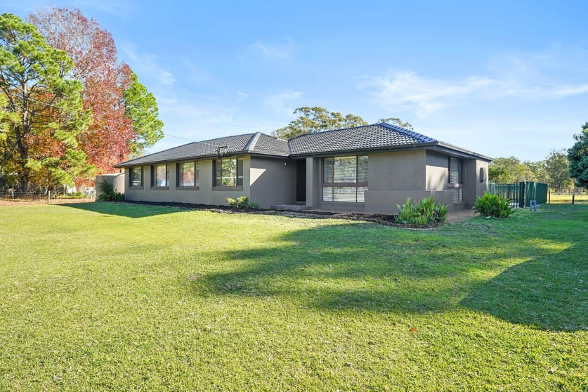 Click to view all images 129 Lemon Tree Passage Road Salt Ash NSW 2318 - Image 2