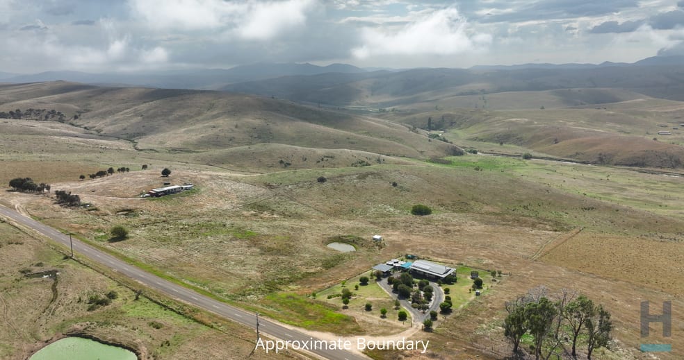 Click to view all images 356 Omeo Valley Road Omeo Valley VIC 3898 - Image 3