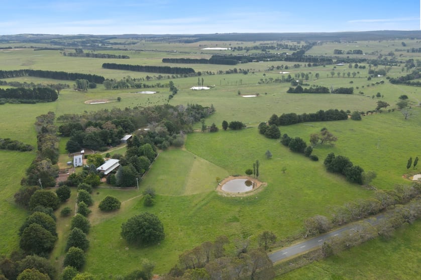 Click to view all images 399 Golden Vale Road Sutton Forest NSW 2577 - Image 1