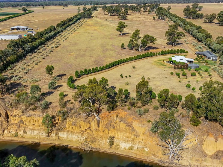 Click to view all images 751 Police Paddocks Road Carlyle VIC 3685 - Image 2