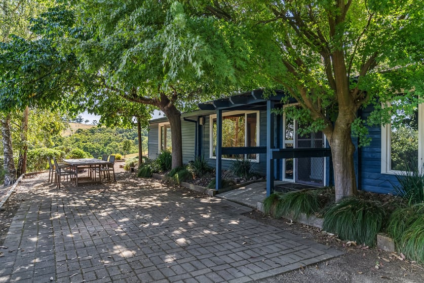 Click to view all images 365 Beenak Road Yellingbo VIC 3139 - Image 1