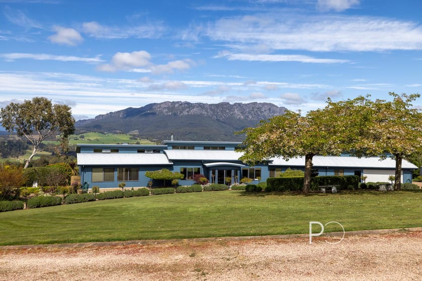 Click to view all images 99 Brays Road Sheffield TAS 7306 - Image 1