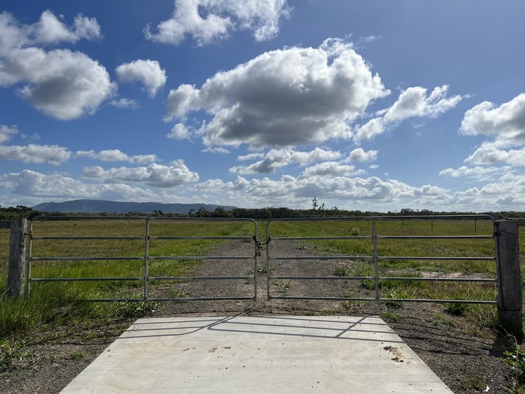 Click to view all images 63 Minke Road Cooktown QLD 4895 - Image 2