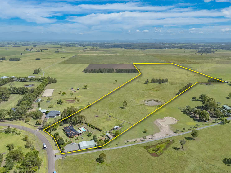 14 Warrigal Close Brandy Hill NSW 2324 - Image 2
