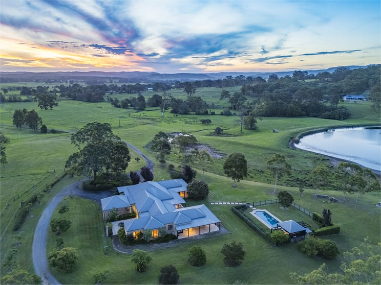 Click to view all images 8 Woodville Street Duns Creek NSW 2321 - Image 1