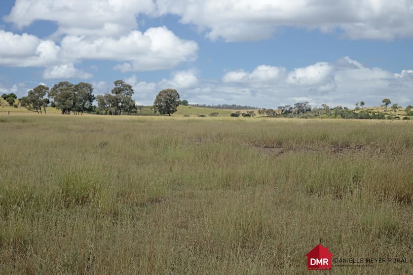 Click to view all images Eidsvold East QLD 4627 - Image 3