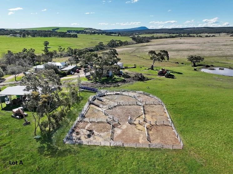 Click to view all images Kellys Road Grenville VIC 3352 - Image 1