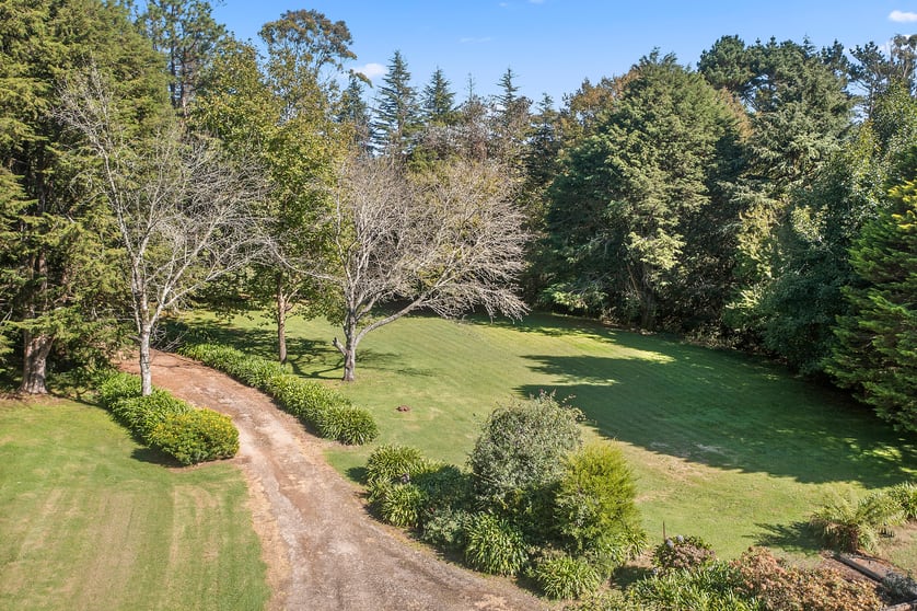 Click to view all images 81 Pearsons Lane Robertson NSW 2577 - Image 2