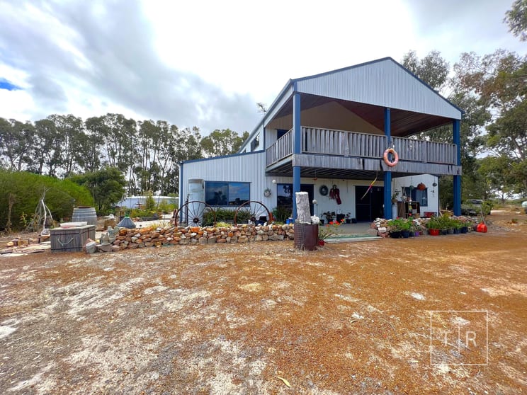 Click to view all images 529 Hicks Road Myrup WA 6450 - Image 1