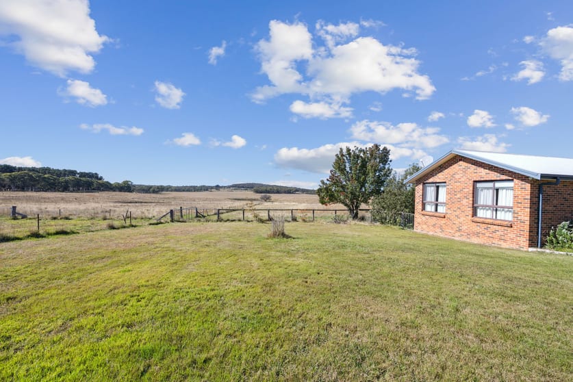 Click to view all images 420 Cullulla Rd Tarago NSW 2580 - Image 3