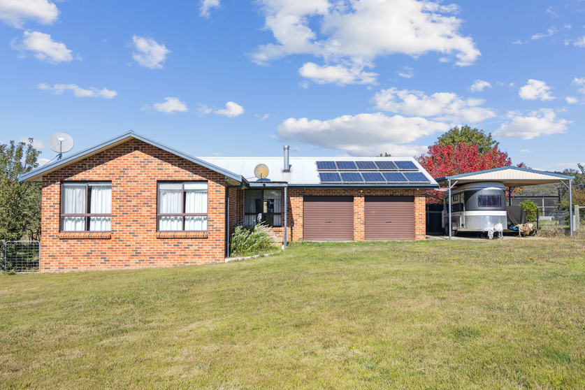 Click to view all images 420 Cullulla Rd Tarago NSW 2580 - Image 2