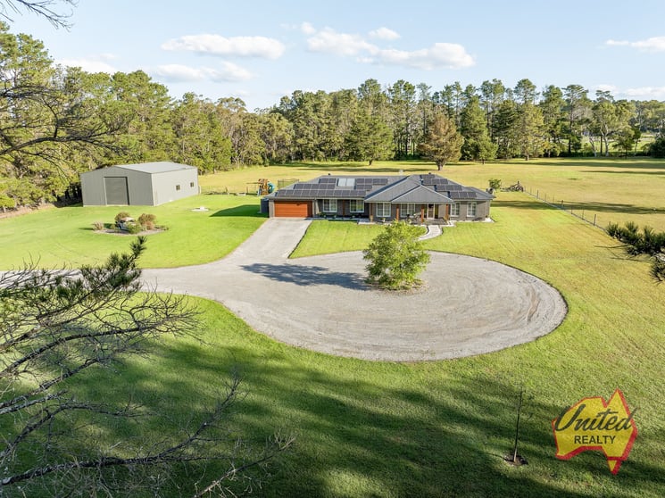 Click to view all images Thirlmere NSW 2572 - Image 3