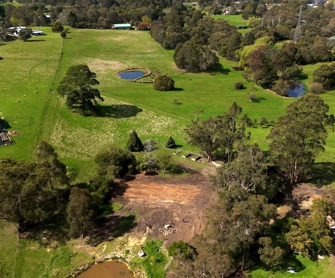 Click to view all images 208 Shire Avenue Mount Helen VIC 3350 - Image 1