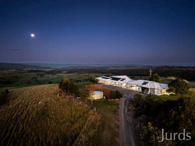 Click to view all images 1394 Webbers Creek Road Paterson NSW 2421 - Image 2