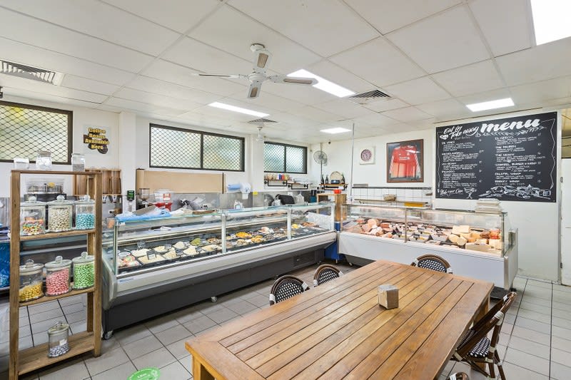 Click to view all images 102 Kembla Street Wollongong NSW 2500 - Image 3
