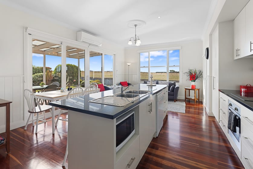 Click to view all images 131 Survey Lane Killarney VIC 3283 - Image 3