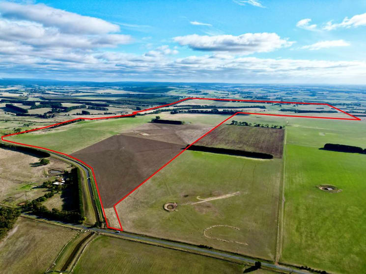 Click to view all images 463 Birregurra-Forrest Road Birregurra VIC 3242 - Image 1