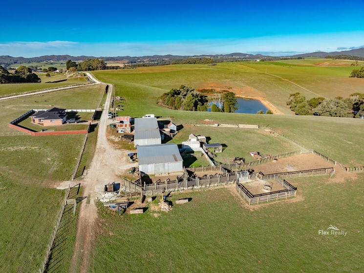 Click to view all images 17 Walkers Road Rocky Cape TAS 7321 - Image 3