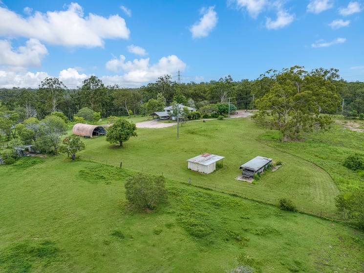 Click to view all images 235 - 247 Francis Street Chuwar QLD 4306 - Image 2