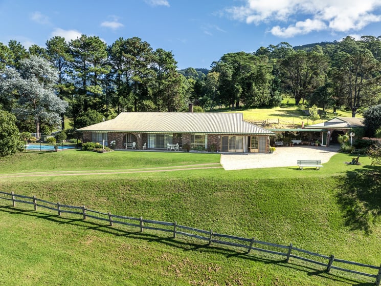 Click to view all images 156 Devitts Lane Meroo Meadow NSW 2540 - Image 2