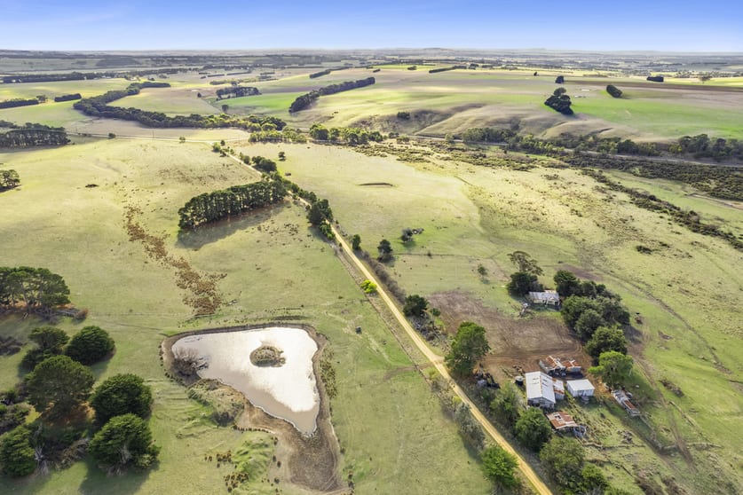 Click to view all images 45 Middle Murroon Road Murroon VIC 3243 - Image 2