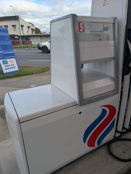 Click to view all images Service Station business for sale in Rockhampton Region QLD - Image 3