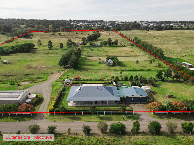 Click to view all images 42 Jenkins Road Oakhampton NSW 2320 - Image 2
