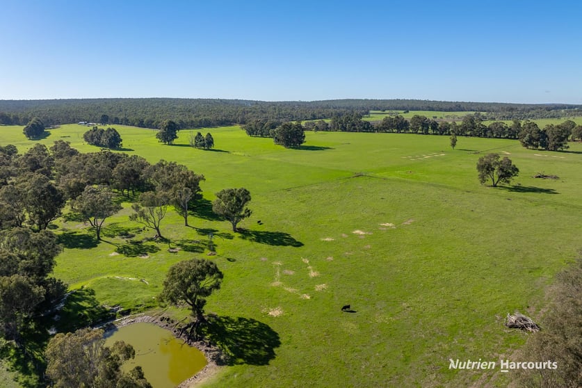 Click to view all images 81 Edwards Road Balbarrup WA 6258 - Image 2