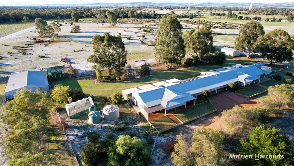 Click to view all images 30 Muckenburra Road Muckenburra WA 6503 - Image 2