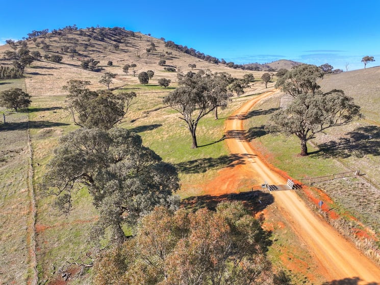Click to view all images 444 Hoares Lane Muttama NSW 2722 - Image 3