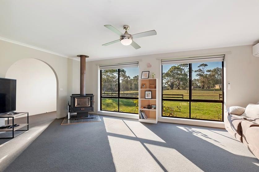 Click to view all images 38 O'Brien Street Hawkesdale VIC 3287 - Image 3