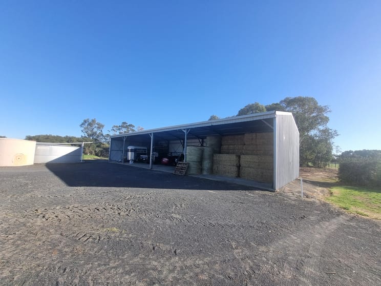 Click to view all images 229 Wireless Road Waterloo WA 6228 - Image 3