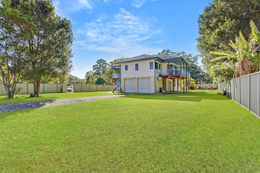 Click to view all images 10 Perrett Lane Fishermans Reach NSW 2441 - Image 3