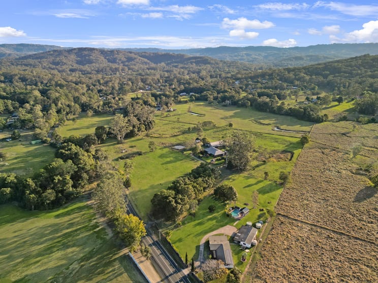 Click to view all images 99 McGilchrist Road Eudlo QLD 4554 - Image 3