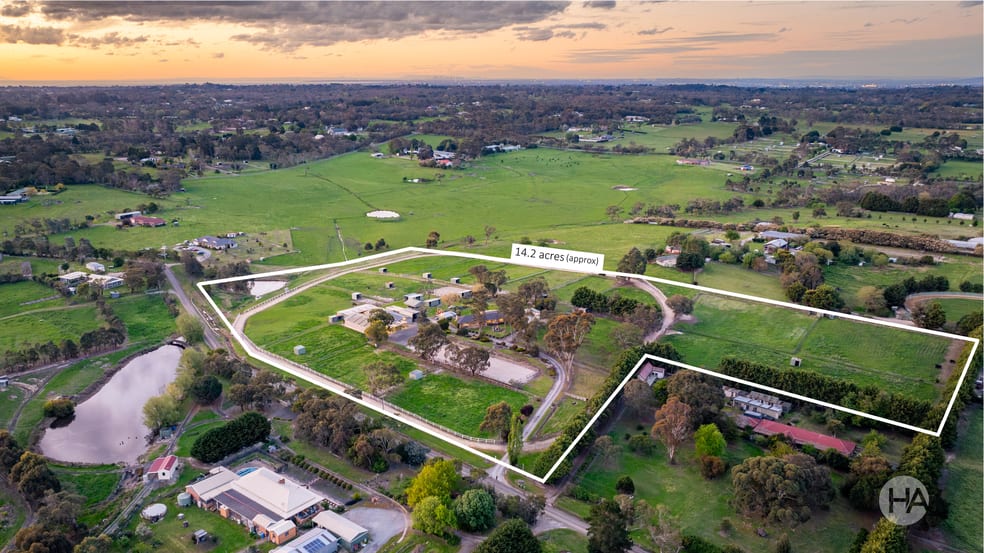 15 Oakhill Road East Pearcedale VIC 3912 - Image 1