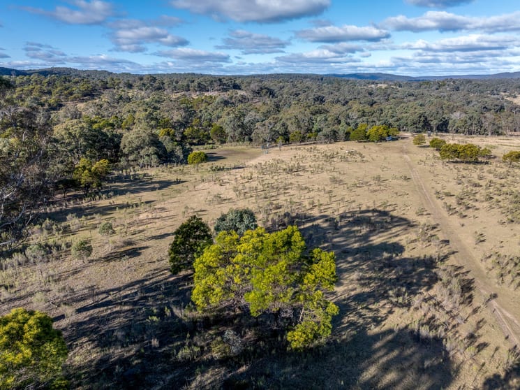 Click to view all images 242 Marble Hill Road, Kingsdale via Goulburn NSW 2580 - Image 2
