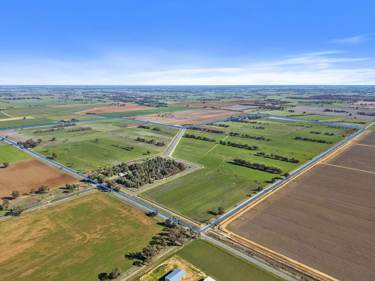 Click to view all images 415 Tyacks Road Yalca VIC 3637 - Image 2