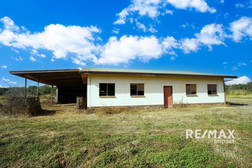 199 Martin Avenue Mareeba QLD 4880 - Image 2