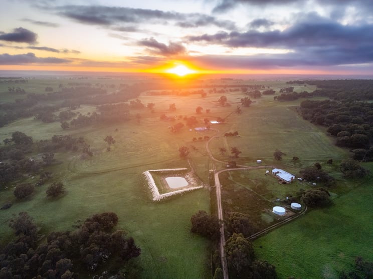 Click to view all images 163 Fulcher Road Kojonup WA 6395 - Image 3