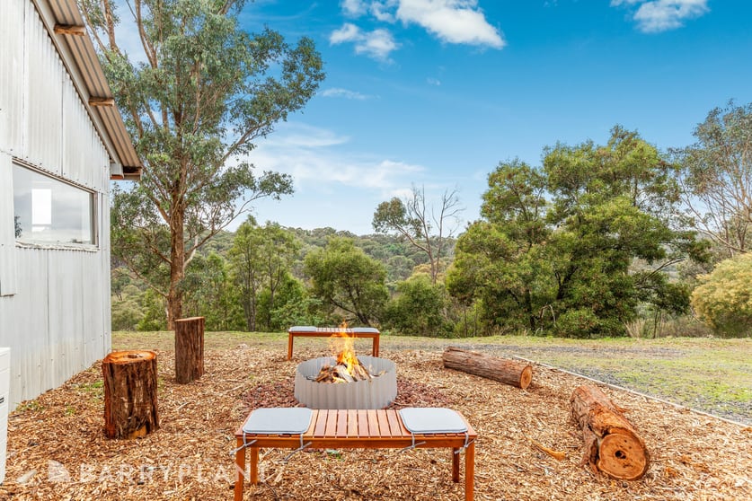 Click to view all images 460 Doctors Creek Road Clonbinane VIC 3658 - Image 1